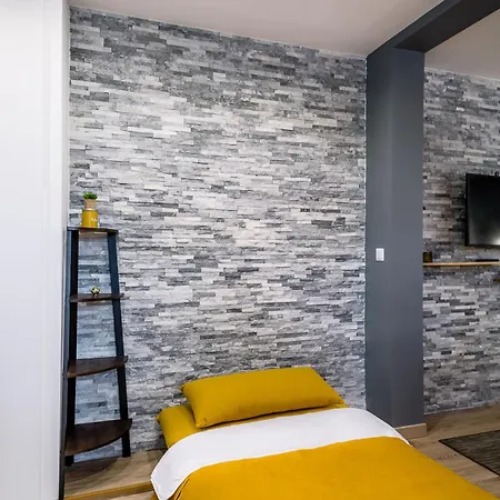 Homey Cute - Parking Inclus - Proche Geneve Apartamento *