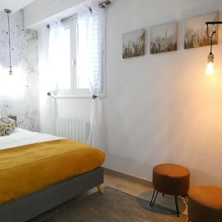 Homey Cute - Parking Inclus - Proche Geneve Apartamento